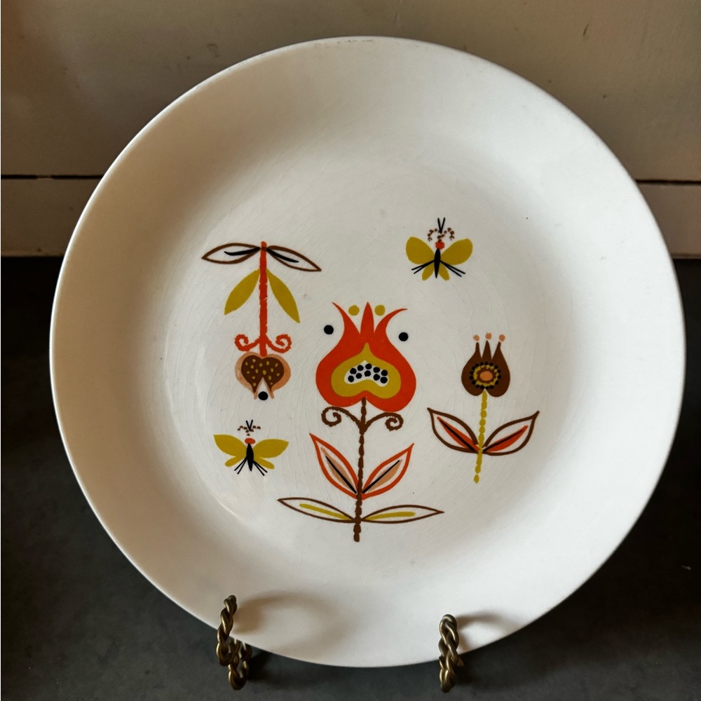 Universal Potteries “Plymouth” Plate